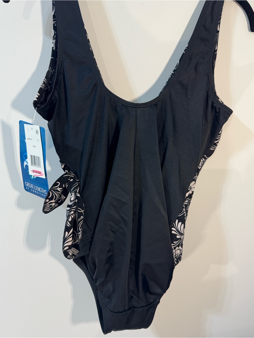 Great Lengths Women’s Black & White Floral One-Piece Swim Suit - Size 10 - Picture 6 of 14